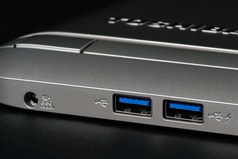 Kiểm tra cổng kết nối của m&aacute;y t&iacute;nh